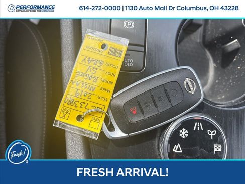 Used 2023 Nissan Rogue SV image 25