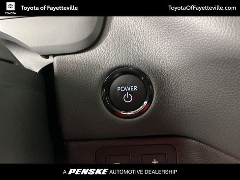 Certified 2025 Toyota Sequoia Limited image 38