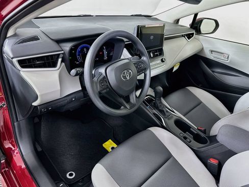 Used 2026 Toyota Corolla LE FWD image 9