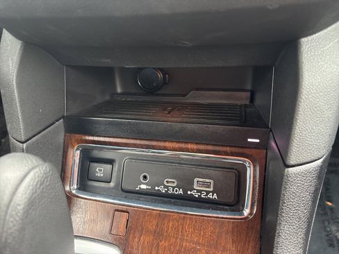 Certified 2025 Subaru Ascent Touring image 25