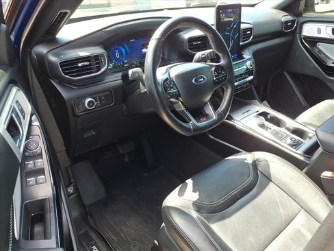 Used 2022 Ford Explorer ST w/ Equipment Group 401A AWD/4WD image 16