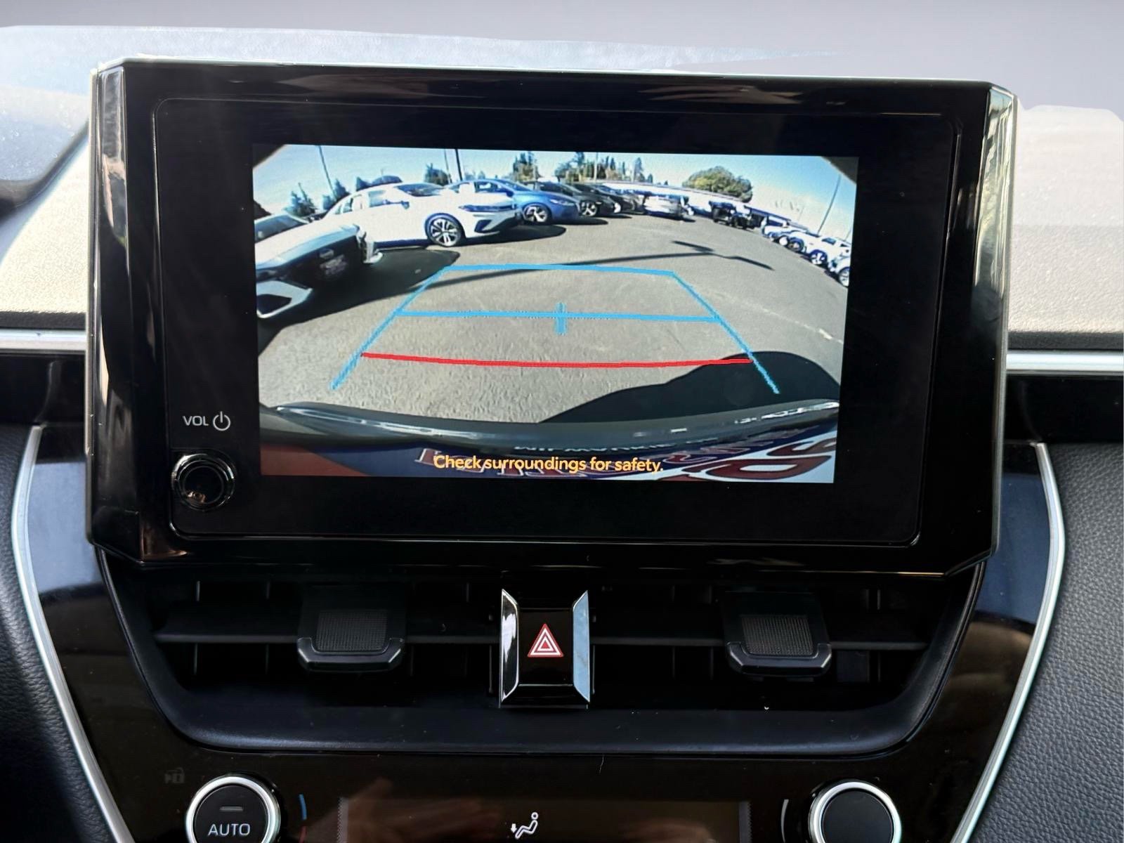 Used 2025 Toyota Corolla LE FWD image 17