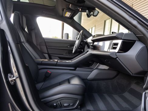 New 2026 Porsche Taycan 4S AWD/4WD image 43