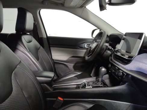 Used 2022 Jeep Compass Latitude w/ Sun and Sound Group image 21