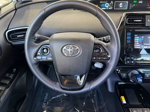 Used 2019 Toyota Prius XLE FWD image 18
