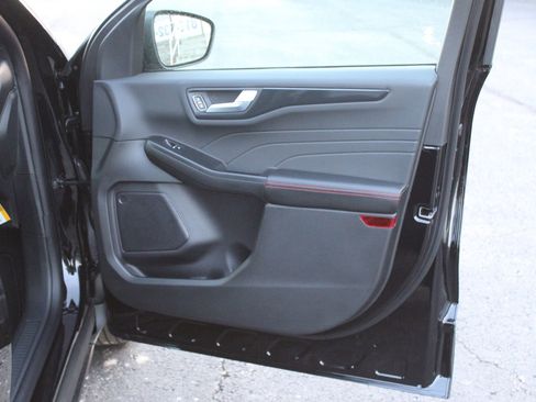New 2026 Ford Escape ST-Line w/ Tech Pack #1 image 11
