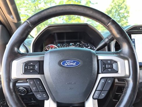Used 2022 Ford F350 Platinum w/ Tremor Off-Road Package AWD/4WD image 22