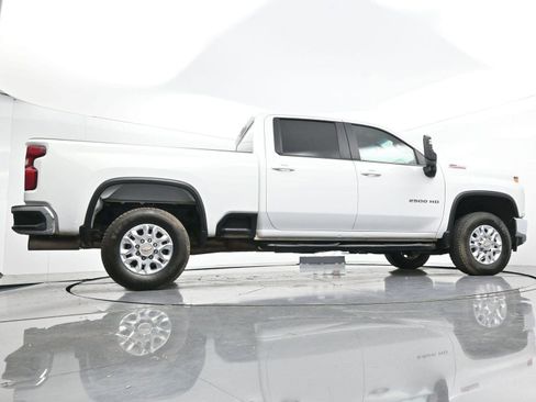 Used 2021 Chevrolet Silverado 2500 LT w/ Z71 Off-Road Package image 50