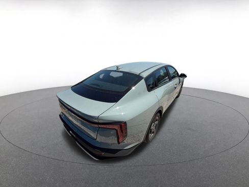 Used 2025 Kia K4 LXS image 6