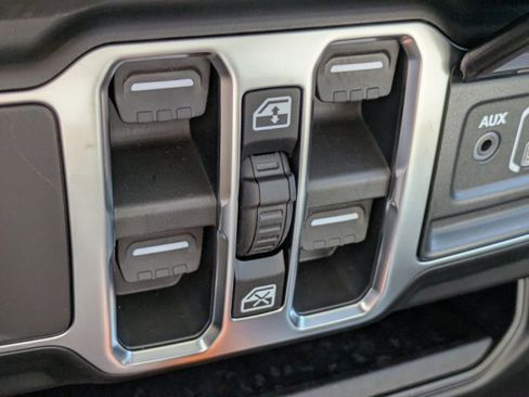 New 2026 Jeep Gladiator Sport image 19