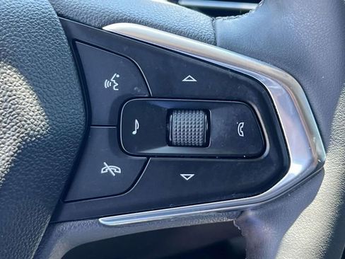Used 2024 Chevrolet Trax ACTIV w/ Driver Confidence Package FWD image 21