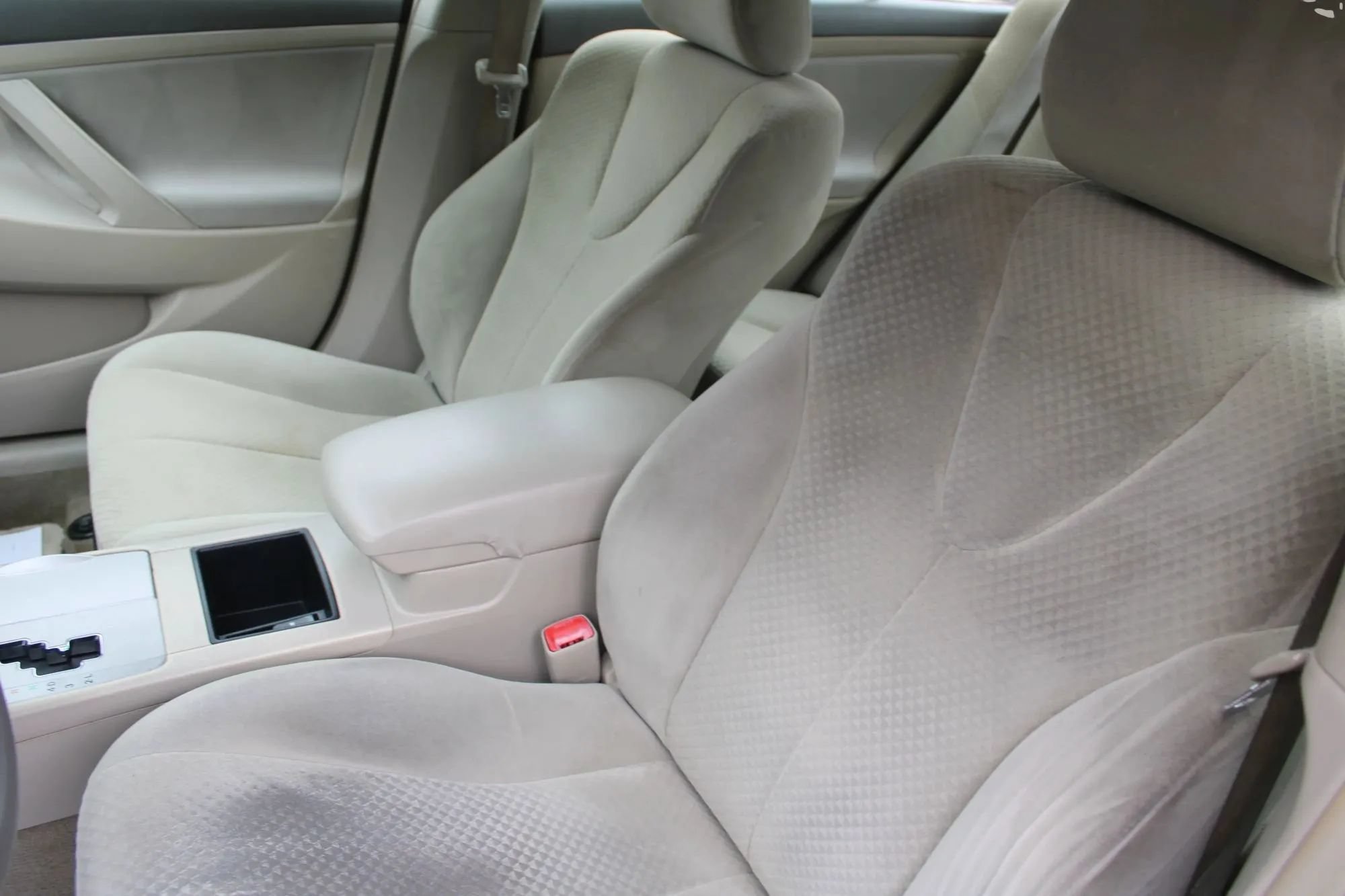 Used 2009 Toyota Camry LE FWD image 15