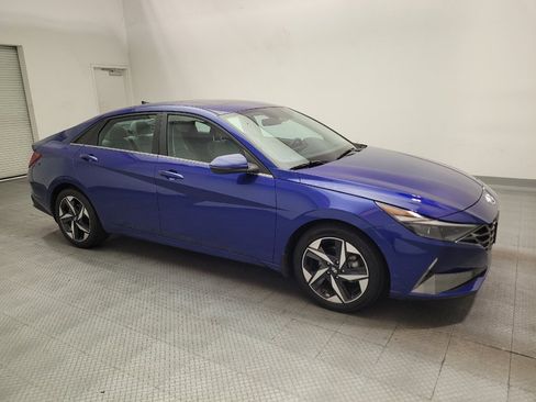 Used 2023 Hyundai Elantra Limited FWD image 11