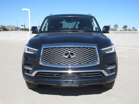 Used 2024 INFINITI QX80 Luxe image 3