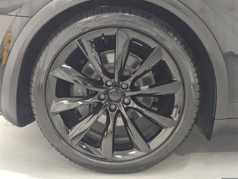 Used 2019 Tesla Model X 100D image 27