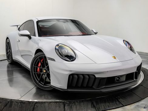 Used 2026 Porsche 911 Carrera GTS RWD image 30