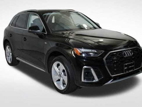 Certified 2025 Audi Q5 2.0T Premium Plus w/ Premium Plus Package image 11