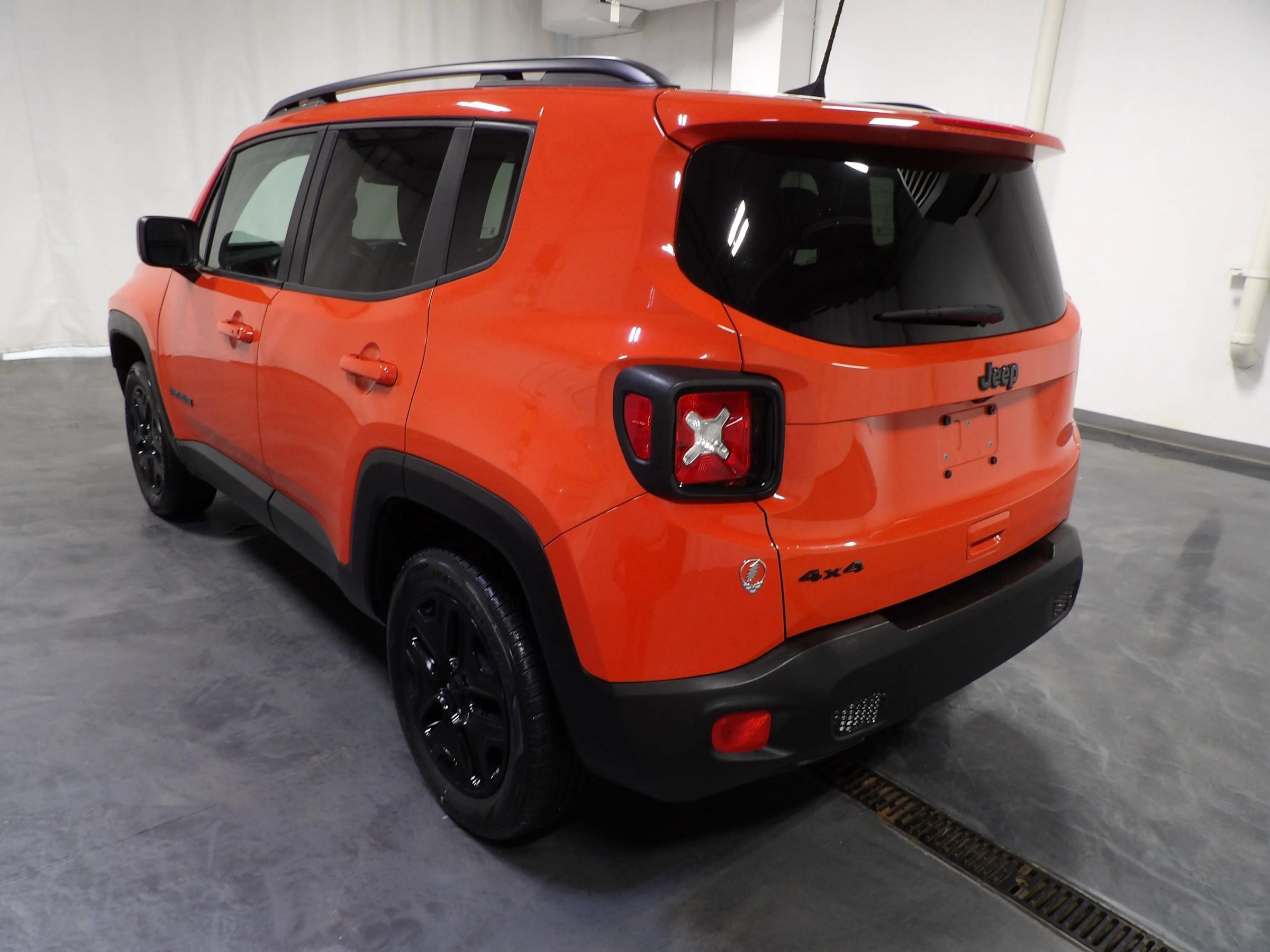 Used 2018 Jeep Renegade Sport w/ Power & Air Group AWD/4WD image 6