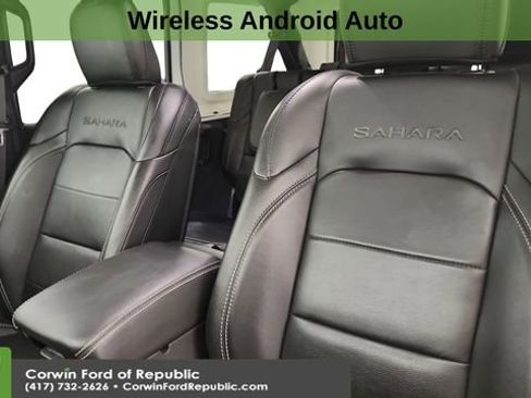 Used 2022 Jeep Wrangler Unlimited Sahara w/ Cold Weather Group image 11