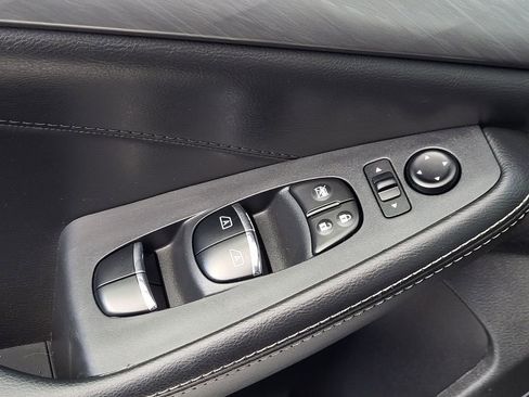 Used 2017 Nissan Maxima 3.5 SV image 13