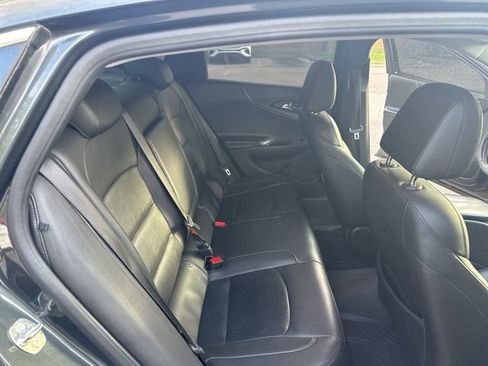 Used 2017 Chevrolet Malibu LT w/ Leather Package image 15