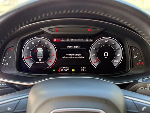 Used 2019 Audi Q8 Premium Plus AWD/4WD image 35