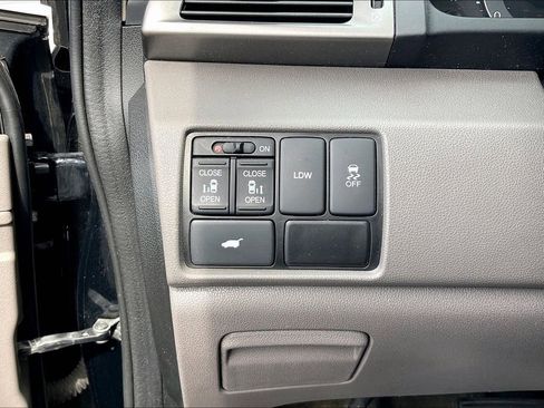 Used 2015 Honda Odyssey EX-L image 37