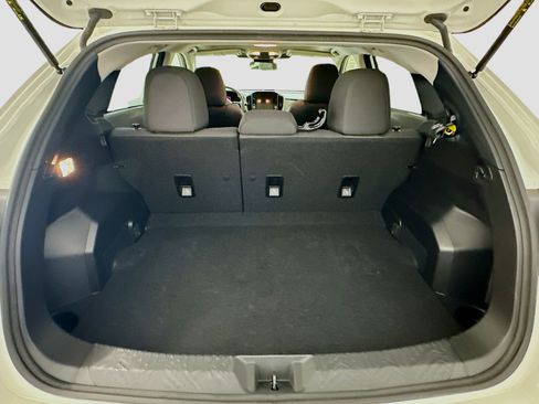Used 2024 Subaru Crosstrek 2.0i Premium image 30