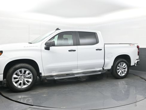 Used 2024 Chevrolet Silverado 1500 Custom AWD/4WD image 5