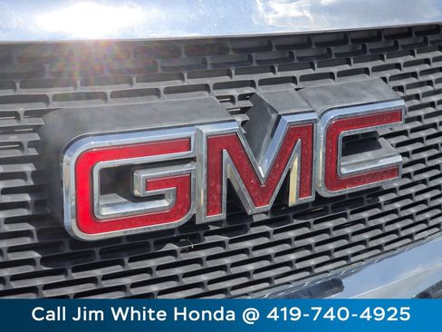 Used 2011 GMC Acadia SLT AWD/4WD image 19
