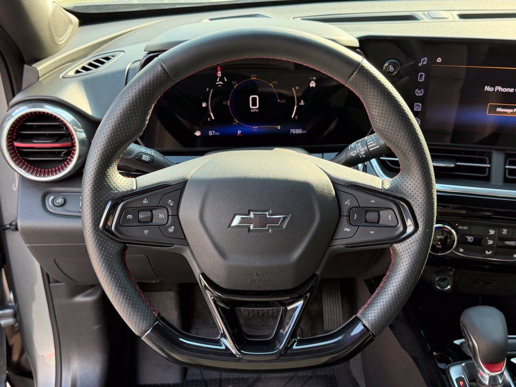 Used 2024 Chevrolet Trax RS w/ Driver Confidence Package FWD image 29