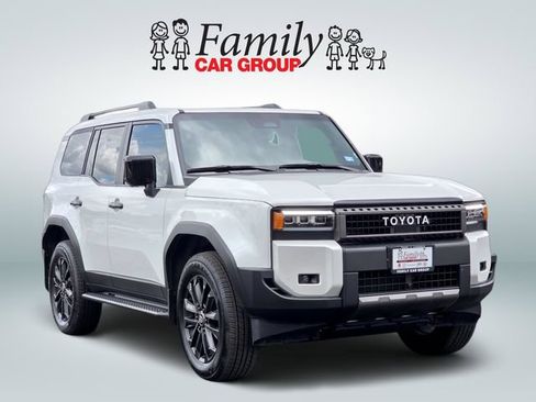 Used 2026 Toyota Land Cruiser w/ Premium Package AWD/4WD image 2