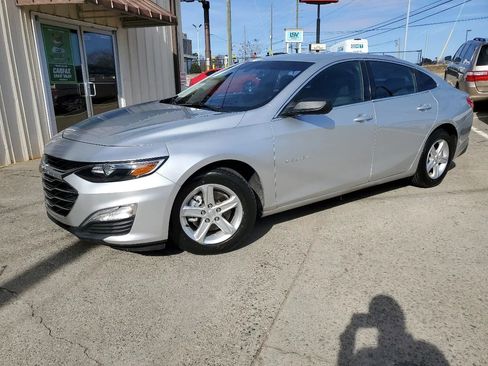 Used 2019 Chevrolet Malibu LS image 4