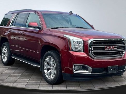 Used 2018 GMC Yukon SLT w/ Open Road Package AWD/4WD image 3