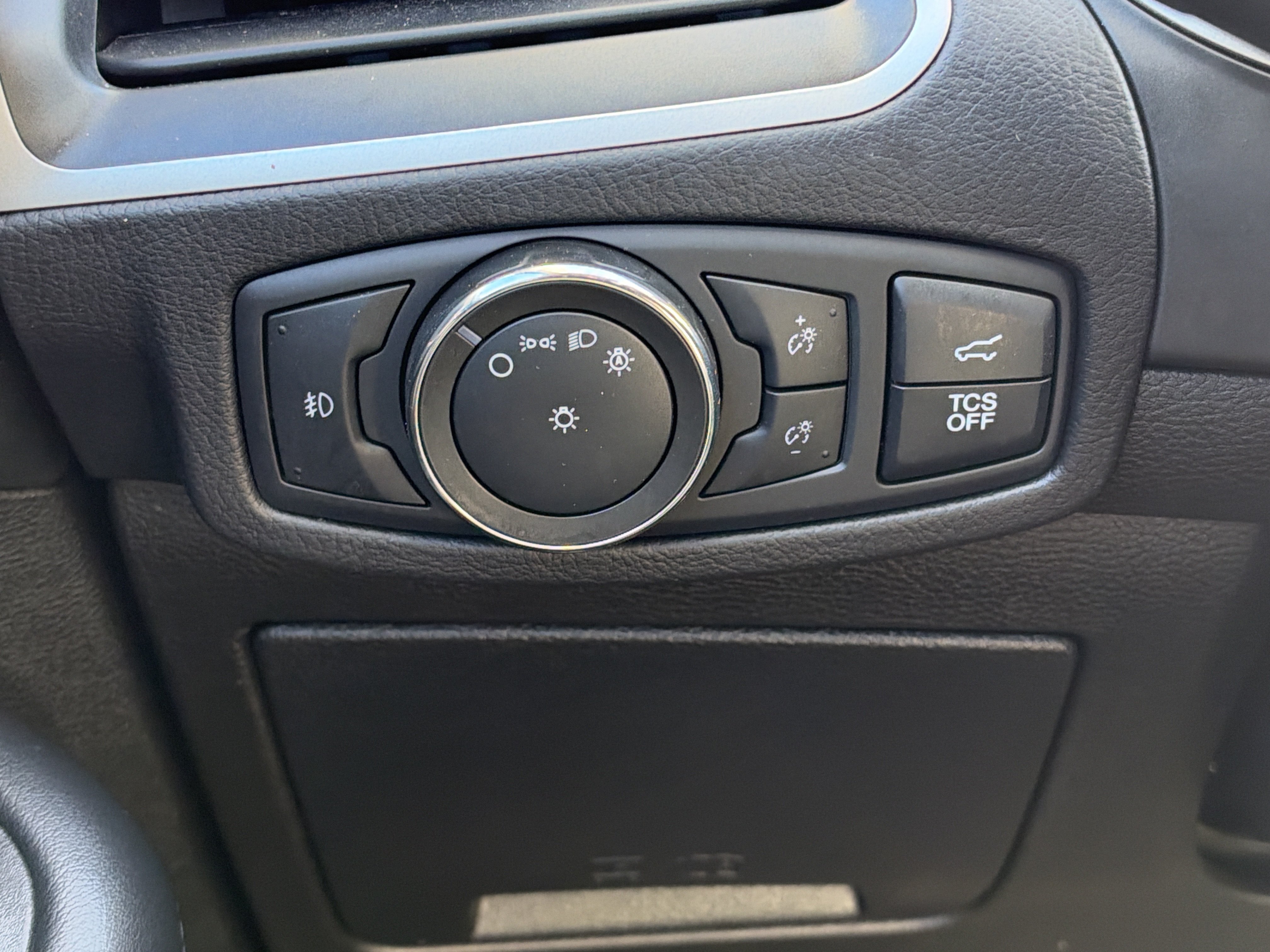Used 2021 Ford Edge SEL w/ Convenience Package AWD/4WD image 17