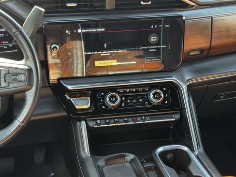 Used 2024 GMC Sierra 3500 Denali Ultimate image 17