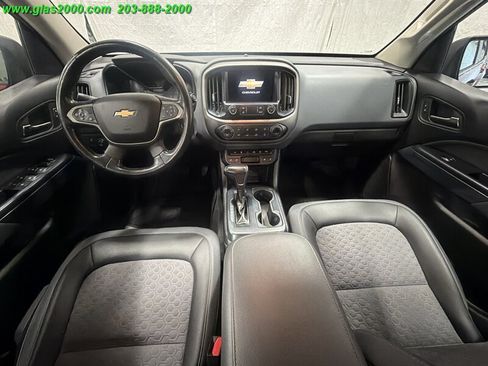 Used 2019 Chevrolet Colorado Z71 AWD/4WD image 6