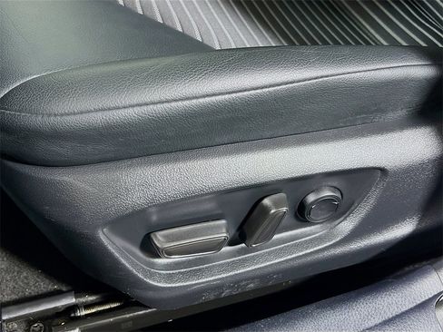 Certified 2023 Toyota Camry SE image 18