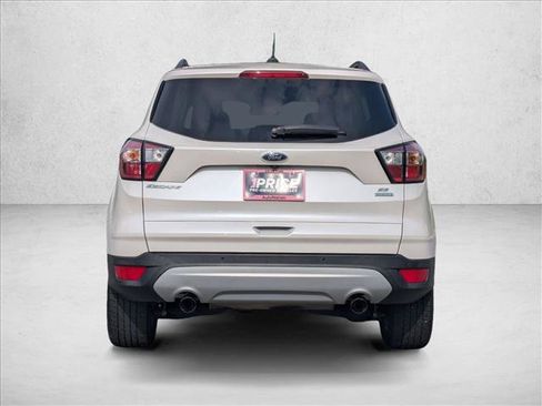 Used 2017 Ford Escape SE w/ SE Leather Comfort Package FWD image 7