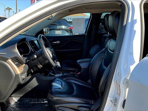 Used 2016 Jeep Cherokee Latitude image 14