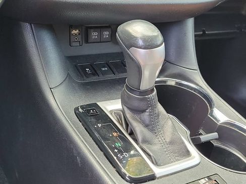 Used 2017 Toyota Highlander Limited Platinum FWD image 27