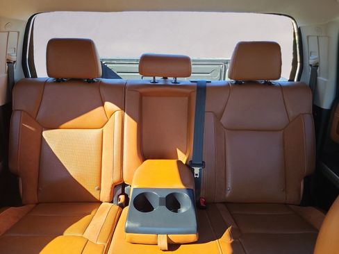 Used 2014 Toyota Tundra Platinum image 18