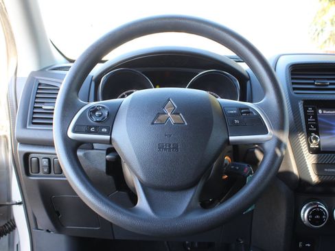 Used 2024 Mitsubishi Outlander Sport S image 10