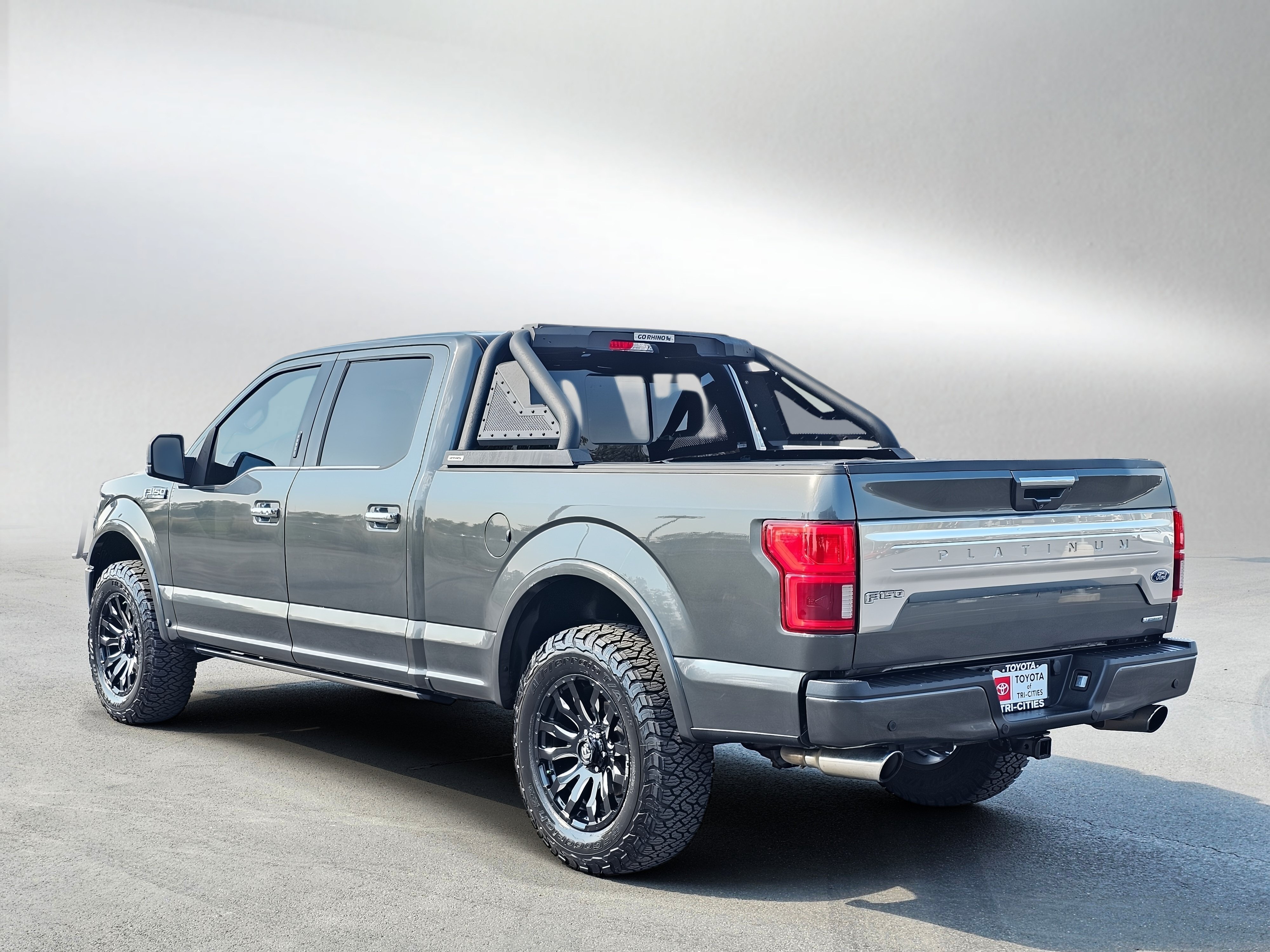 Used 2020 Ford F150 Platinum w/ Technology Package AWD/4WD image 8