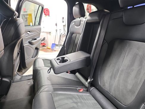 Used 2024 Jeep Grand Cherokee Altitude image 15