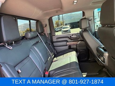 Used 2023 GMC Sierra 3500 Denali w/ Denali Black Diamond Edition AWD/4WD image 13