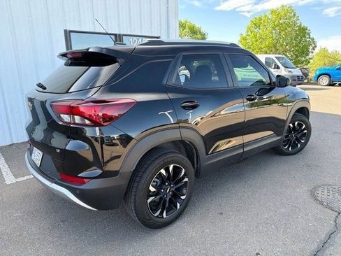 Certified 2022 Chevrolet TrailBlazer LT w/ Driver Confidence Package AWD/4WD image 3