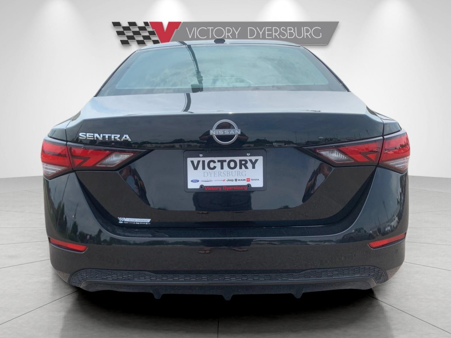 Used 2025 Nissan Sentra SV FWD image 5