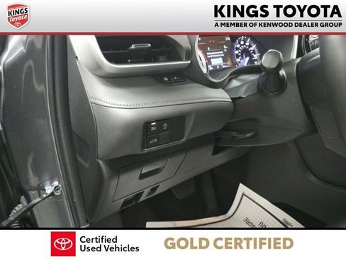 Certified 2024 Toyota Highlander XLE AWD/4WD image 18