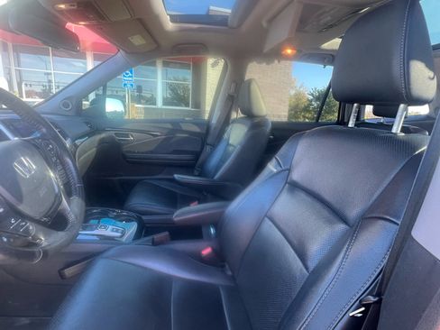 Used 2016 Honda Pilot Elite image 18